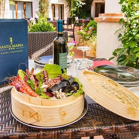 Santa Maria 3* サンタ・マリア・ナヴァーリス