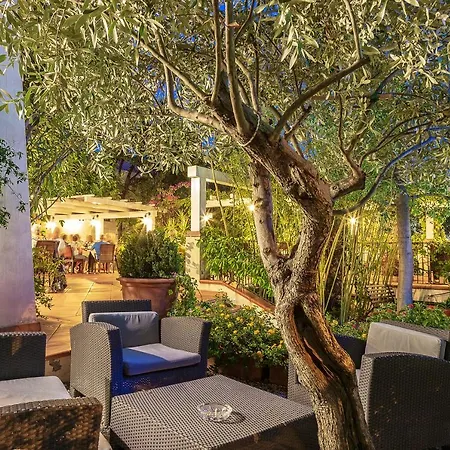 Hotel Santa Maria 3*