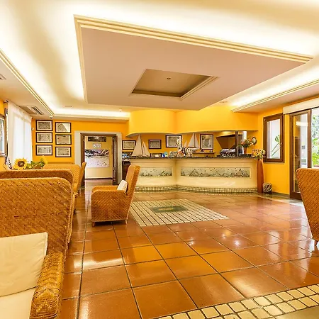 Hotel Santa Maria 3*